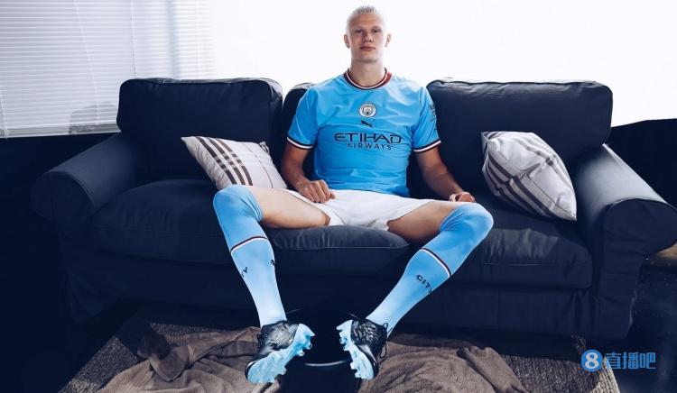 一场0-1爆出大冷门，意甲领头羊倒下，惨遭淘汰，萨里神换人