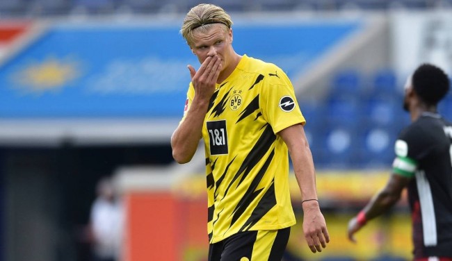 记者：中超收官战赛后，西海岸将为邵佳一举办告别仪式（记者称中超末轮结束后，西海岸将为邵佳一举行告别仪式）