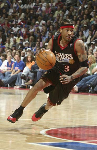 巴萨严打黄牛票！百起转售案震撼揭露，法兰克福战役前瞻（巴萨重拳整治票贩：上百起转售曝光，法兰克福之战前瞻）