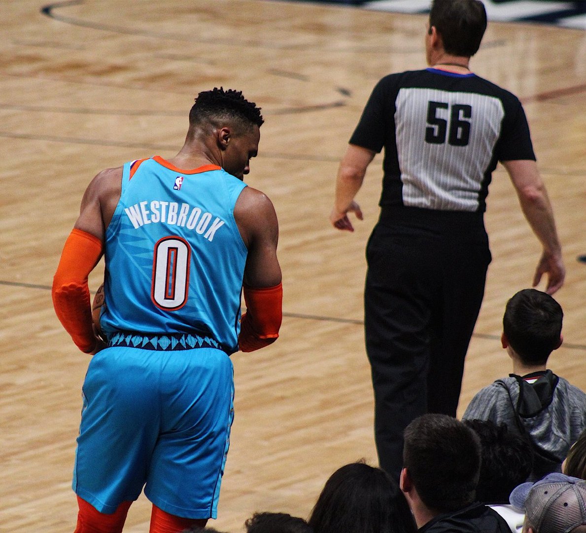 每体：巴萨仍是埃永的首选下家，皇马和曼联也在进行关注（每体：埃永首选仍为巴萨，皇马、曼联同步关注）