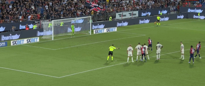 沙特联半场：莫克瓦纳造点+进球，哈森姆2-1拉斯永恒（沙特联半场战报：莫克瓦纳造点并破门，哈森姆暂以2-1领先拉斯永恒）