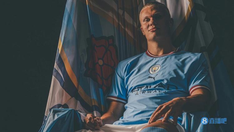 皇马1.5亿新星入选大名单！18岁天才中卫获首次征召，利物浦多特疯抢皇马死活不卖（18岁天才中卫首入皇马大名单：1.5亿新星遭利物浦、多特竞逐，皇马坚决留人）