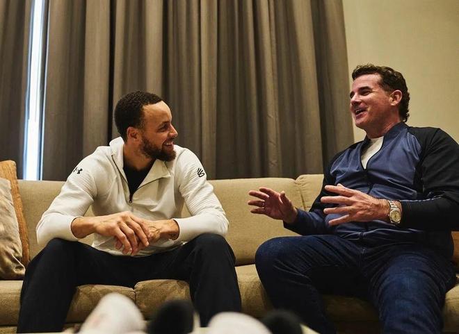 德转预热戴维身价：最高4500万欧不变，最低下跌至3000万欧（德转前瞻戴维身价：上限维持4500万欧，下限下调至3000万欧）